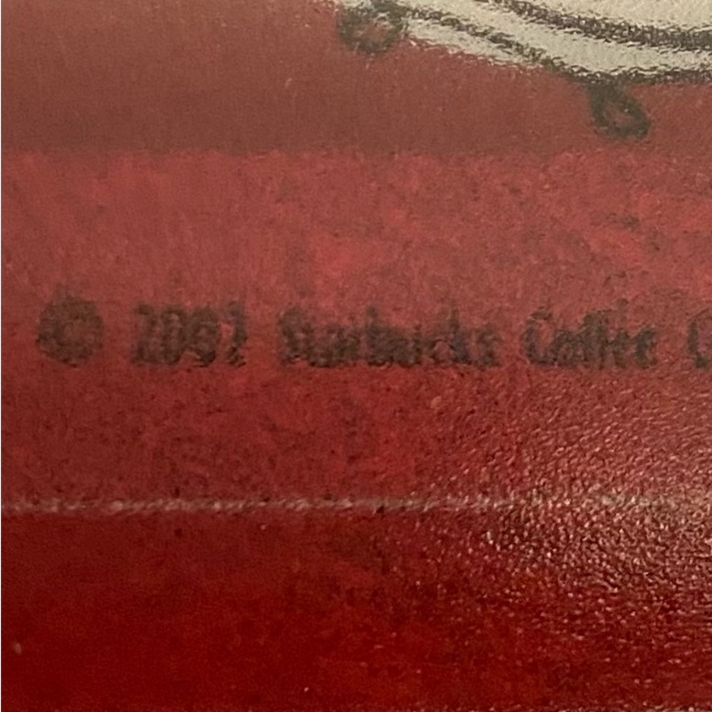 2002 Starbucks Coffee Co “Red Hearts”Themed Insulated Cup - Picture 9 of 15